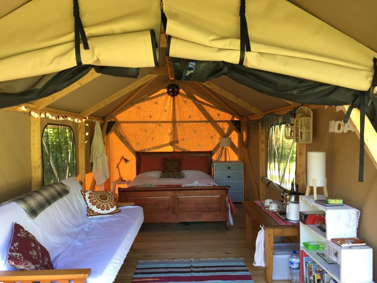 Hotel Omarama Oasis - Permaculture Glamping à Pohara Extérieur photo