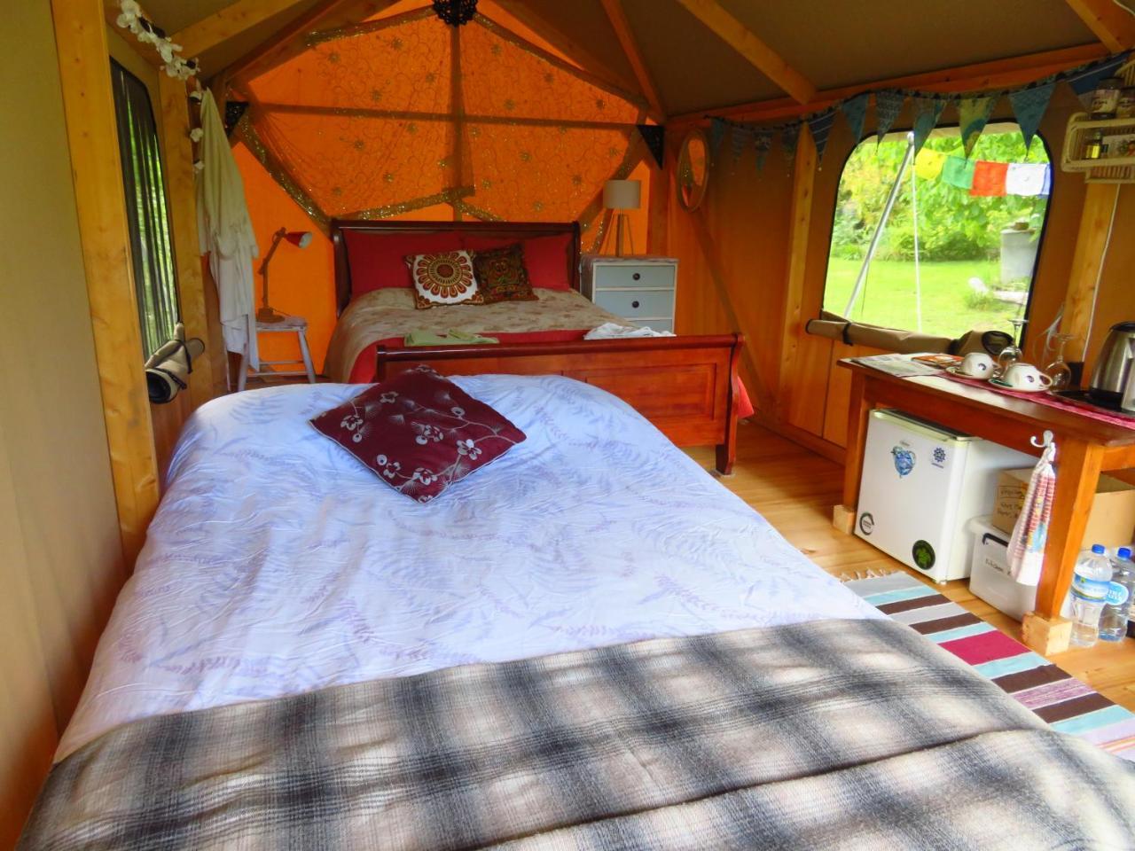 Hotel Omarama Oasis - Permaculture Glamping à Pohara Extérieur photo